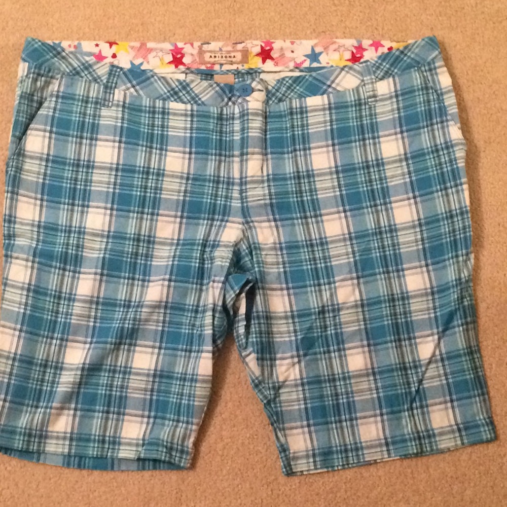 Arizona Jean Company Junior Plus Burmuda Shorts